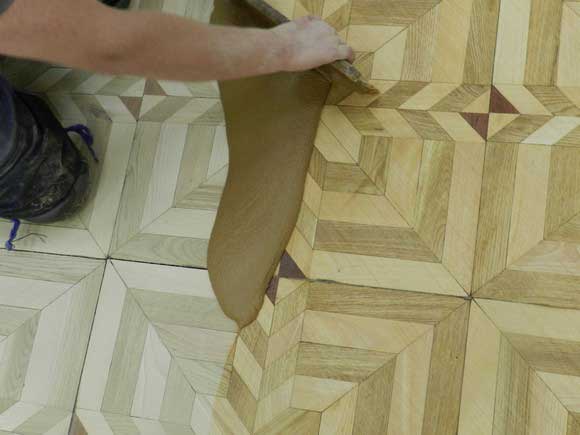 нанесение шпаклевки